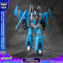 Load image into Gallery viewer, TRANSFORMERS GENERATION ONE: AMK Series Thundercracker &amp; Skywarp Model Kit